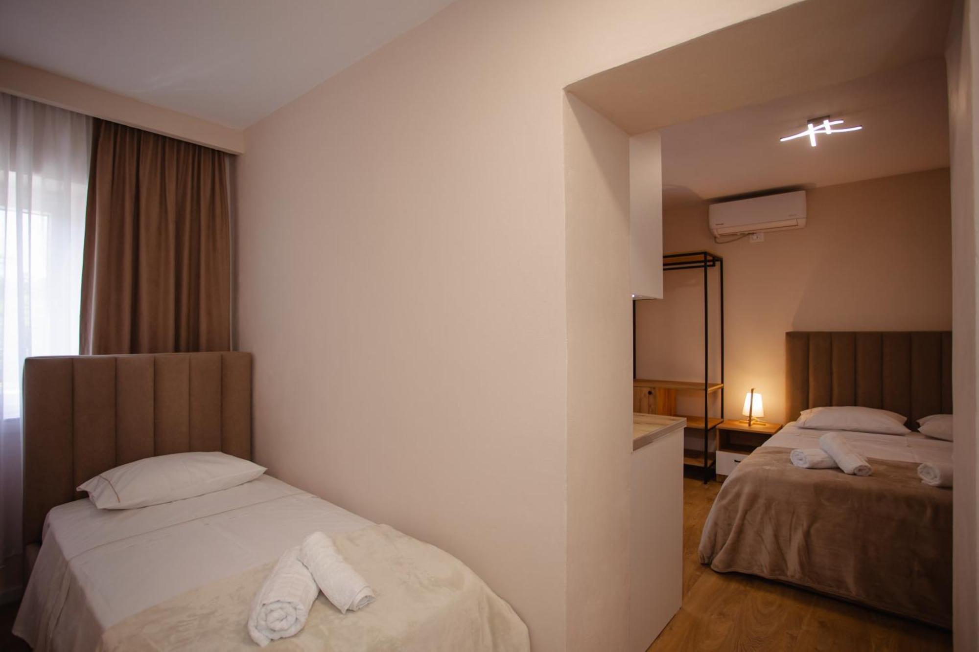 City Center Studio Apartments Shkodër Eksteriør billede