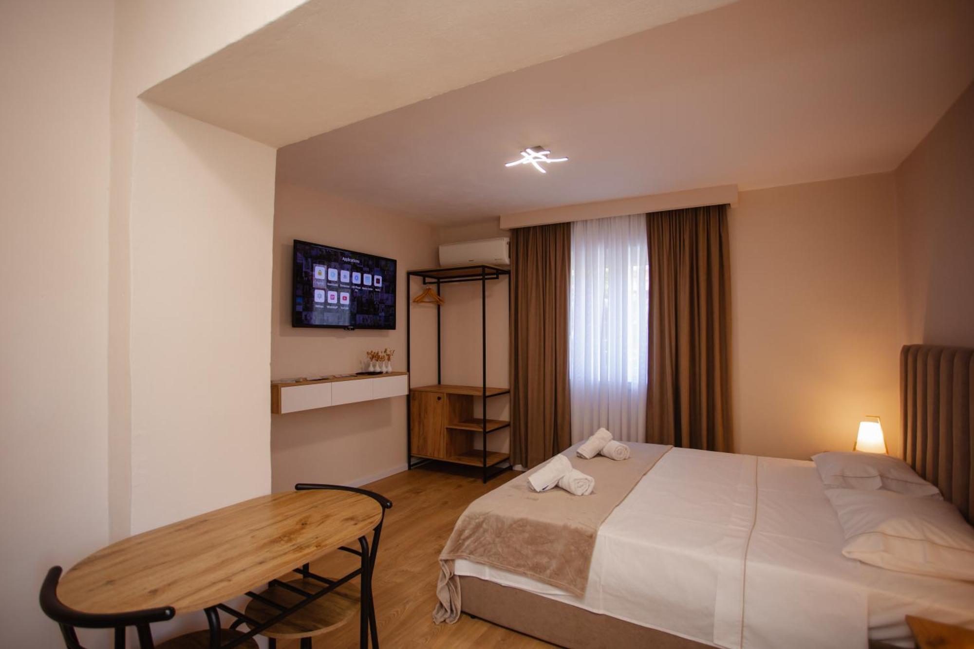 City Center Studio Apartments Shkodër Eksteriør billede